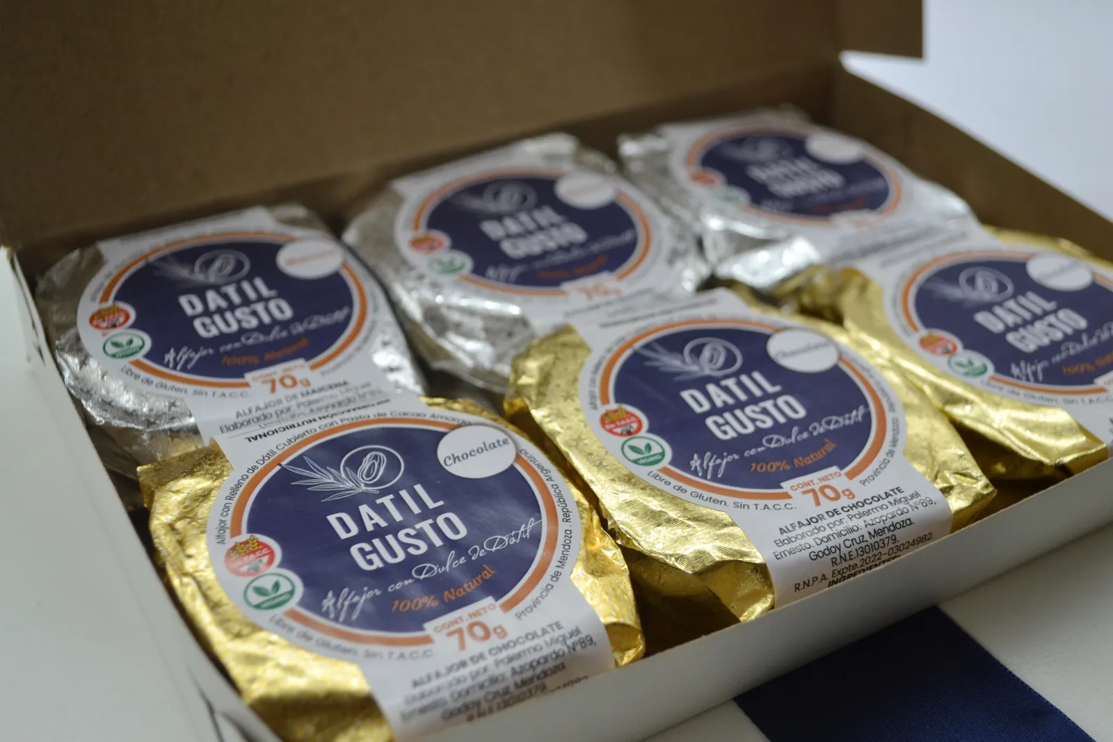 Alfajores de chocolate (CAJA X 12 UNIDADES)